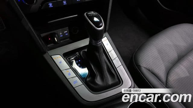 Hyundai Avante AD 1.6 GDI Smart, 2016 9