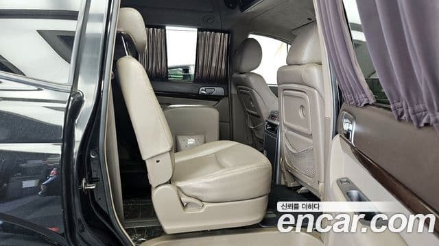 KG모빌리티(SsangYong) Korando 투리스모 4WD Chateau 11인승, 2014 12