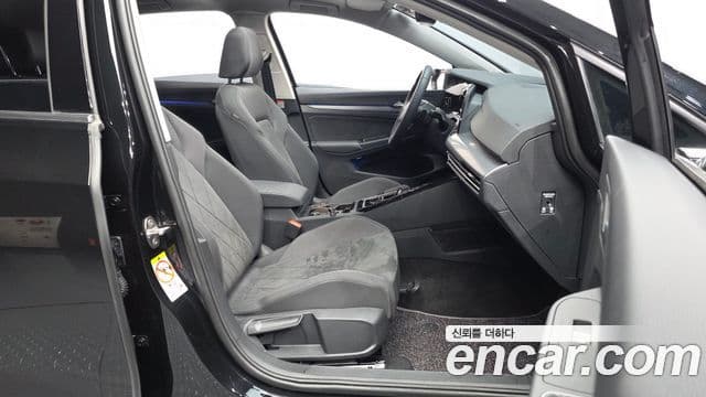 Volkswagen Гольф 8세대 Prestige, 2024 11