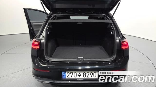 Volkswagen Гольф 8세대 Prestige, 2024 20