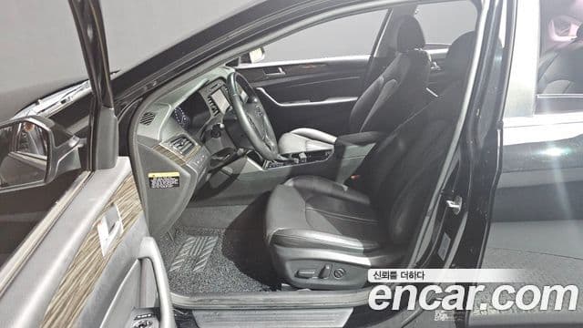 Hyundai LF Sonata 2.0 Smart, 2015 10