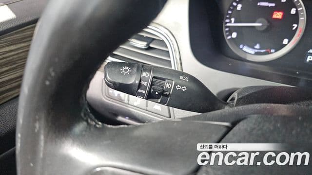 Hyundai LF Sonata 2.0 Smart, 2015 18