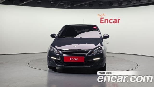 Peugeot 308 2세대 1.6 BlueHDi Allure, 2016 3