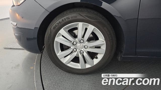 Peugeot 308 2세대 1.6 BlueHDi Allure, 2016 все фото