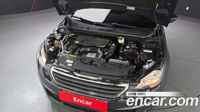 Peugeot 308 2세대 1.6 BlueHDi Allure, 2016 6