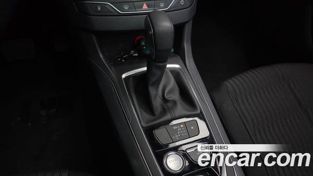 Peugeot 308 2세대 1.6 BlueHDi Allure, 2016 9