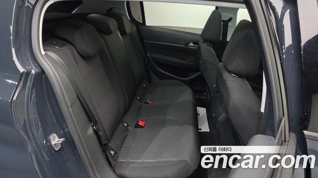 Peugeot 308 2세대 1.6 BlueHDi Allure, 2016 12