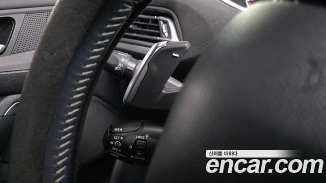 Peugeot 308 2세대 1.6 BlueHDi Allure, 2016 19