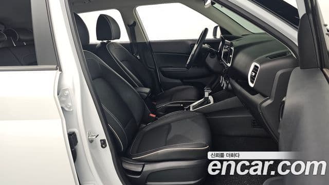 Hyundai Venue 1.6 Flux, 2023 10