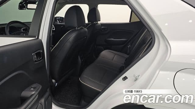 Hyundai Venue 1.6 Flux, 2023 12