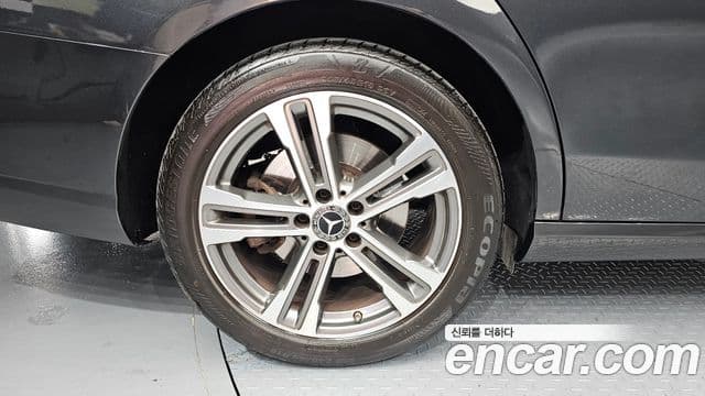 Mercedes-Benz E-класс W213 Avantgarde, 2021 все фото