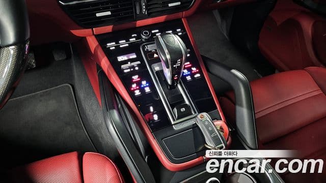 Porsche Cayenne (PO536) 3.0 Platinum Edition, 2022 9