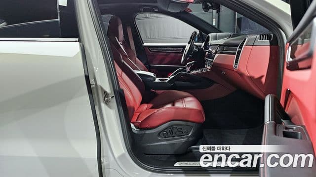 Porsche Cayenne (PO536) 3.0 Platinum Edition, 2022 11