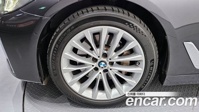 BMW 5시리즈 (G30) Luxury, 2021 все фото