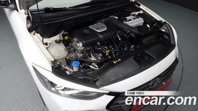 Hyundai Avante AD 1.6 турбо Sport, 2017 6