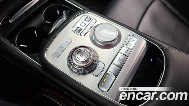 Genesis G90 (RS4) бензин 3.5 турбо AWD, 2023 9