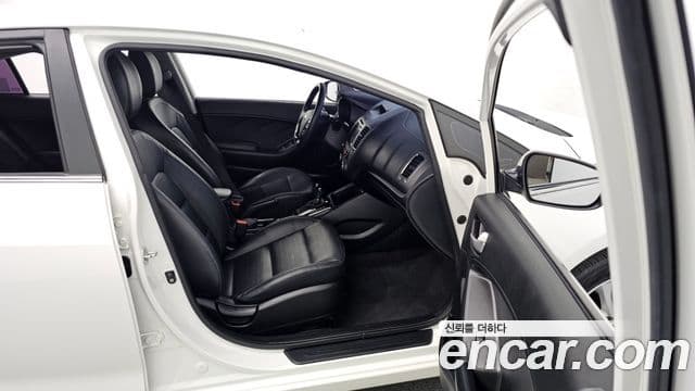 Kia The / новый New K3 Style, 2017 11