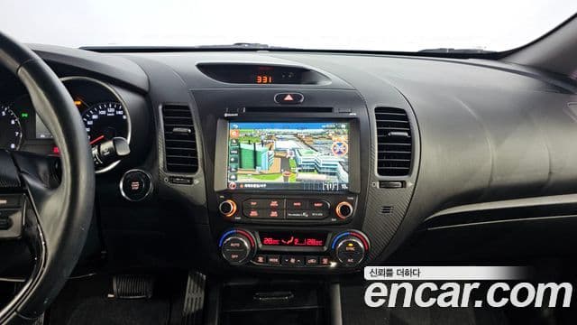 Kia The / новый New K3 Style, 2017 14