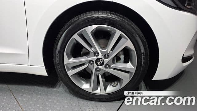 Hyundai Avante AD 1.6 GDI Value Plus, 2018 все фото