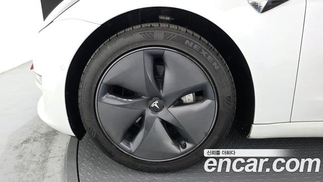 Tesla модель 3 Standard Range Plus RWD, 2020 все фото