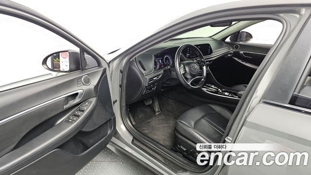 Hyundai Sonata (DN8) Premium Family, 2021 11