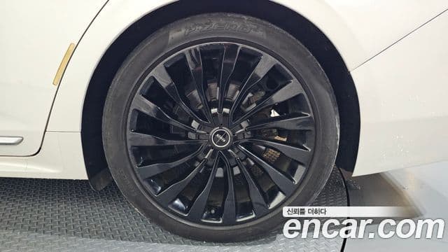 Lincoln Continental 10세대 3.0 Presidential AWD, 2017 все фото