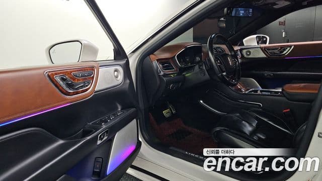 Lincoln Continental 10세대 3.0 Presidential AWD, 2017 10