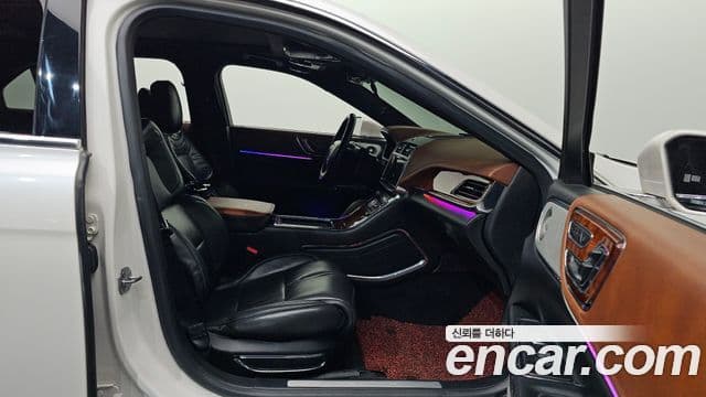 Lincoln Continental 10세대 3.0 Presidential AWD, 2017 11