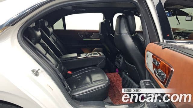 Lincoln Continental 10세대 3.0 Presidential AWD, 2017 12