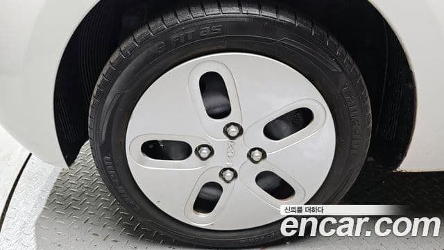 Kia The / новый New Ray Prestige, 2022 все фото