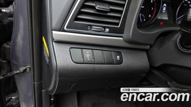 Hyundai Avante AD Modern, 2017 16