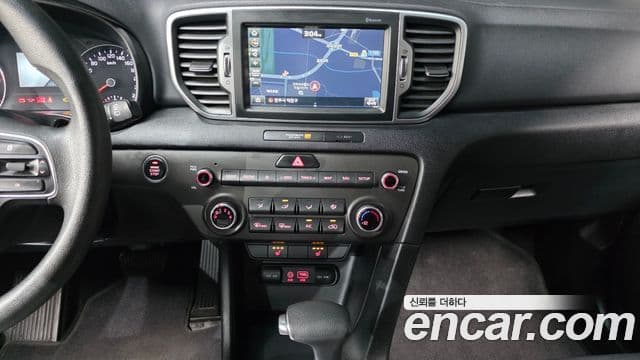 Kia Sportage 4세대 дизель 1.7 2WD Trendy, 2017 16