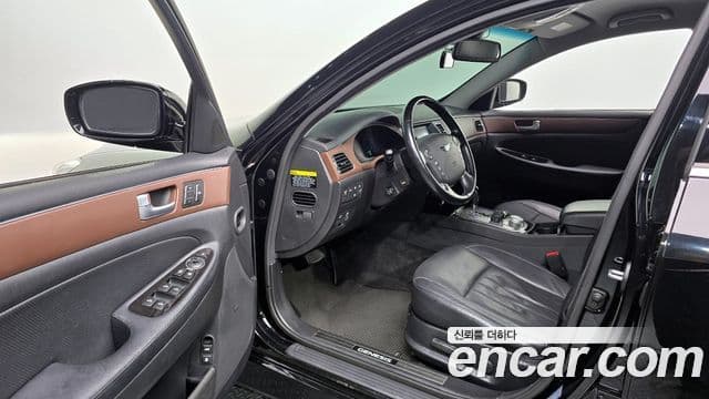 Hyundai Genesis Special, 2013 11