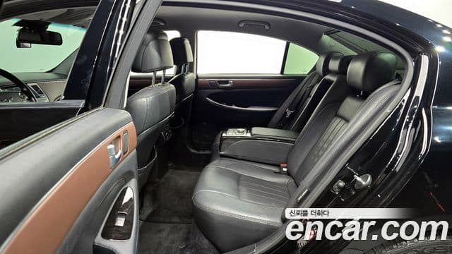 Hyundai Genesis Special, 2013 12