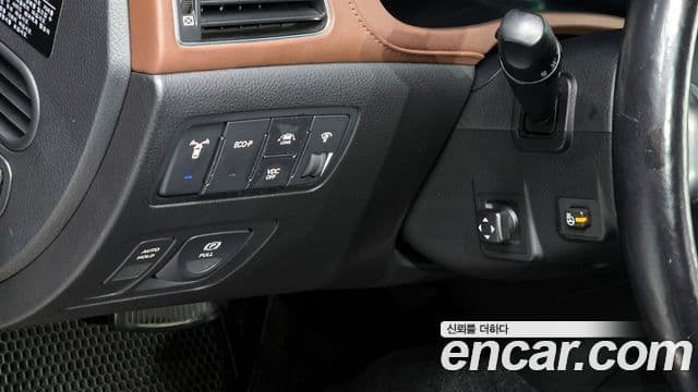 Hyundai Genesis Special, 2013 14