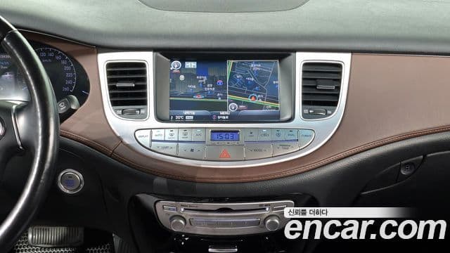 Hyundai Genesis Special, 2013 16