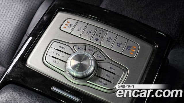 Hyundai Genesis Special, 2013 19