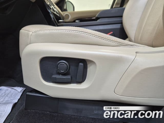 Land Rover Discovery 5 2.0 SD4 SE, 2020 18