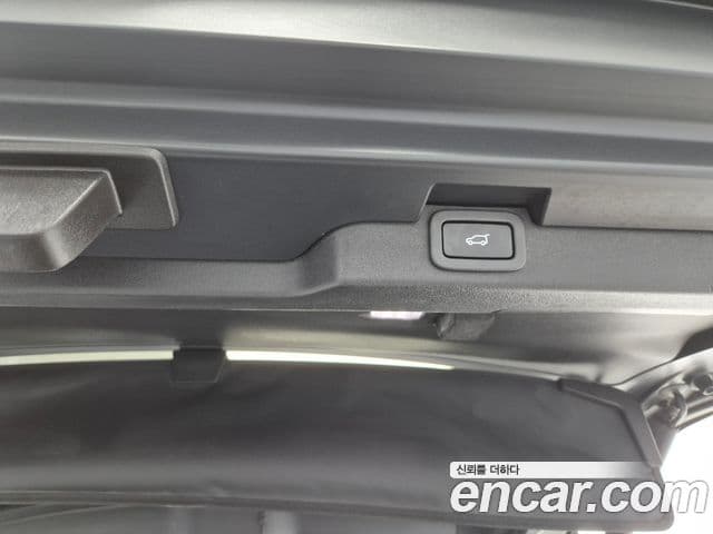 Land Rover Discovery 5 2.0 SD4 SE, 2020 19