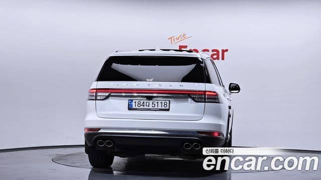 Lincoln Aviator 2세대 3.0 Reserve AWD, 2021 4