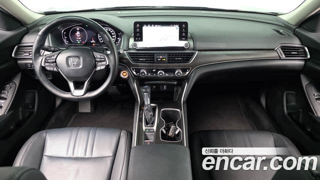 Honda Accord 10세대 1.5 турбо, 2019 7