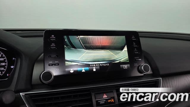 Honda Accord 10세대 1.5 турбо, 2019 15