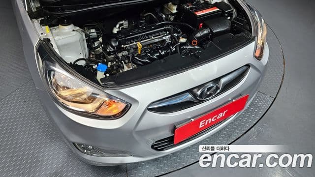 Hyundai Accent(новый кузов / новое поколение) Premier, 2012 6