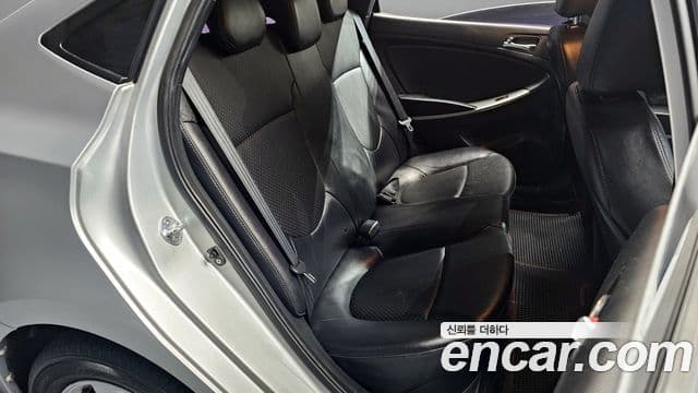 Hyundai Accent(новый кузов / новое поколение) Premier, 2012 12