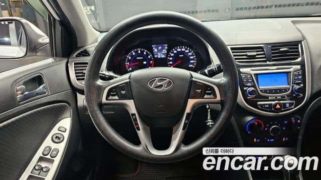 Hyundai Accent(новый кузов / новое поколение) Premier, 2012 14