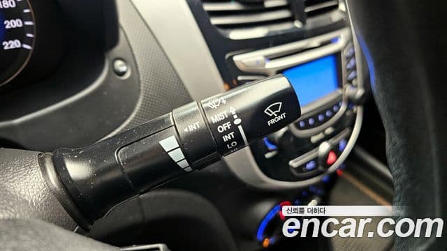 Hyundai Accent(новый кузов / новое поколение) Premier, 2012 17