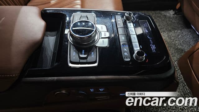 Genesis G90 Prestige, 2019 18