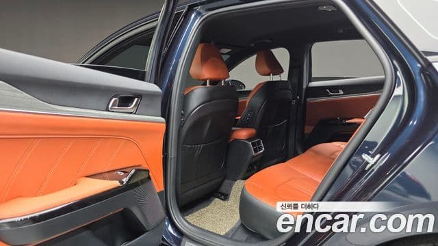 Kia The / новый New K5 3세대 Signature, 2024 18