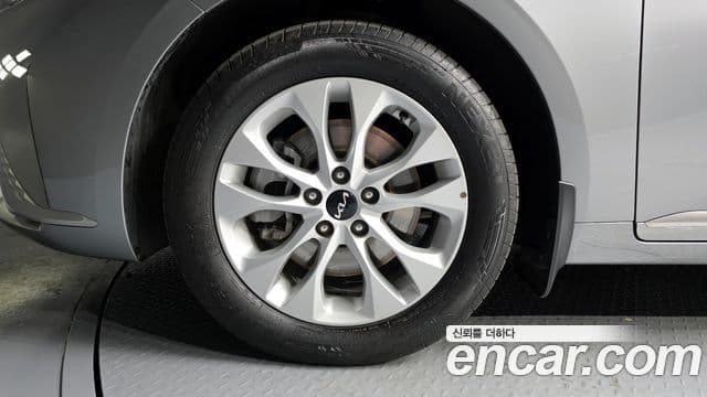 Kia K8 Trendy(таксомоторный тип), 2024 все фото