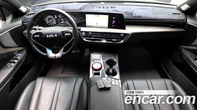 Kia K8 Trendy(таксомоторный тип), 2024 7